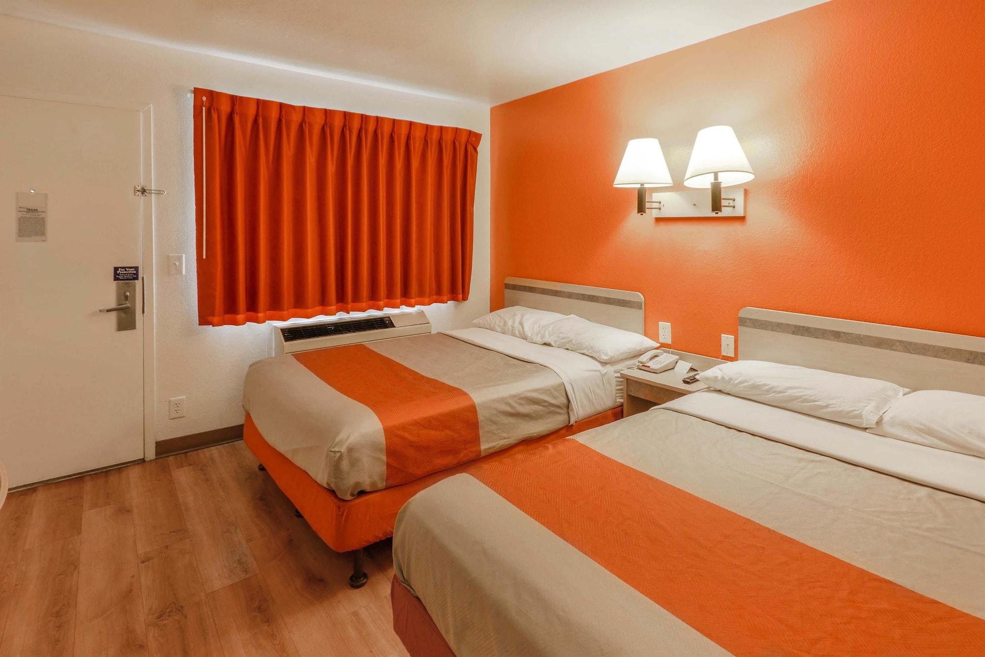 Motel 6-Huntsville, Tx Экстерьер фото